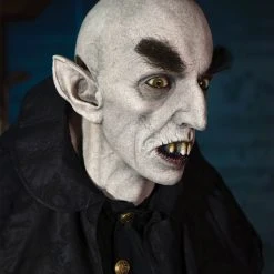 Distortions Unlimited Haunting Props Nosferatu Legend Prop